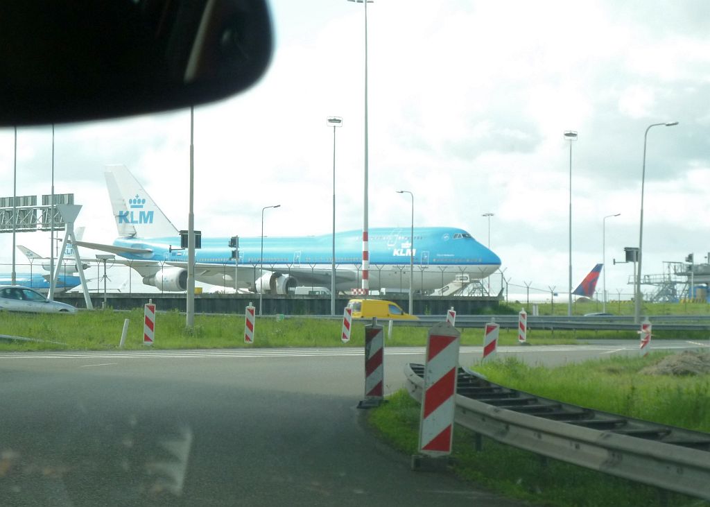 P Platform - PH-BFE Boeing 747-406M City of Melbourne - Amsterdam